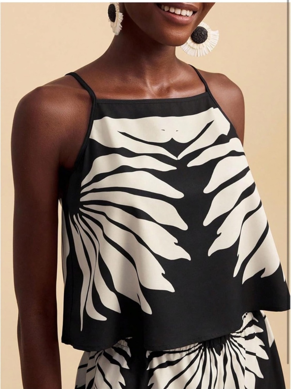 Black & White Floral Print Two-Piece Set- XS - Picture 5 of 8